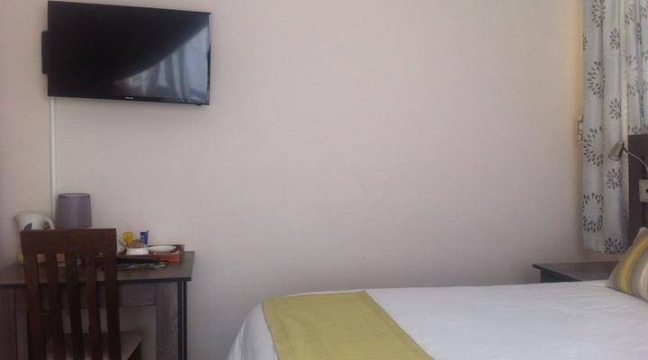 First Avenue Guest House