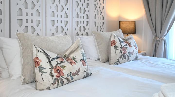 Boutique Apartment Bloubergstrand Beachfront