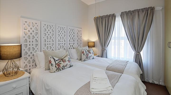 Boutique Apartment Bloubergstrand Beachfront