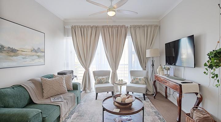 Boutique Apartment Bloubergstrand Beachfront