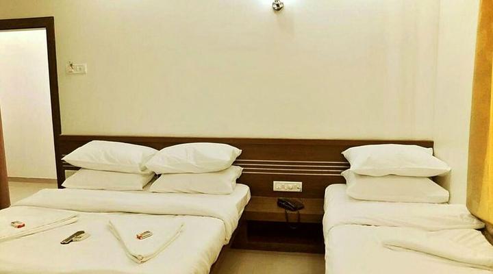 Airport Hotel Mayank Residency