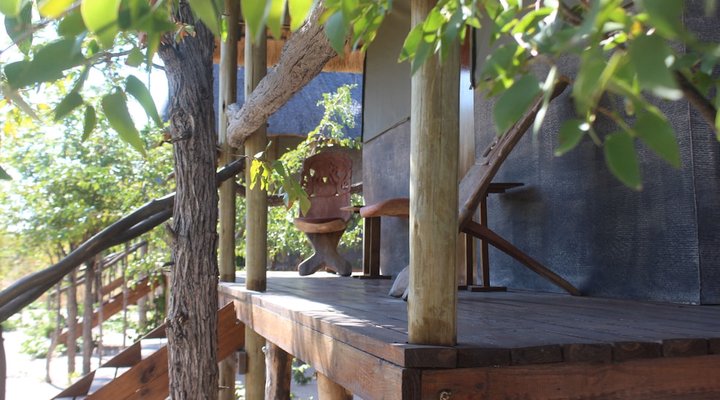Dzibanana Lodge & Camping