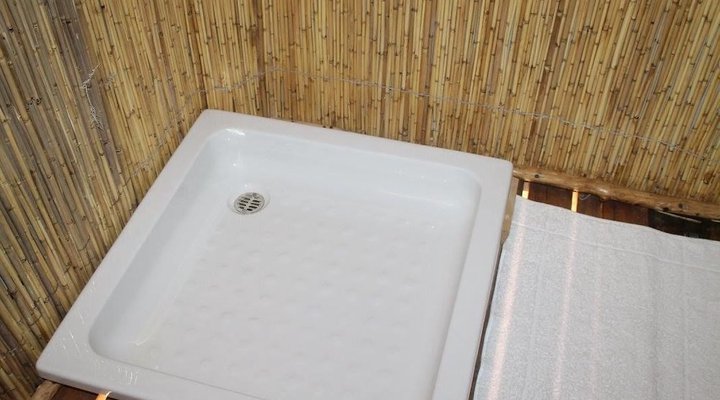 Dzibanana Lodge & Camping