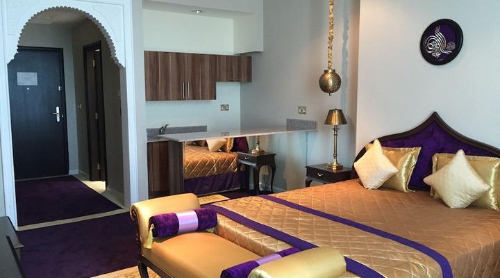 Saraya Corniche Hotel