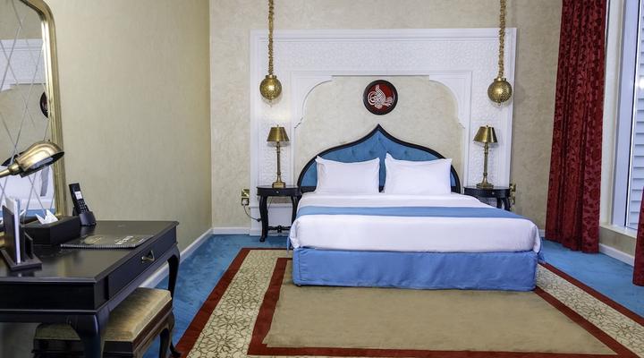 Saraya Corniche Hotel