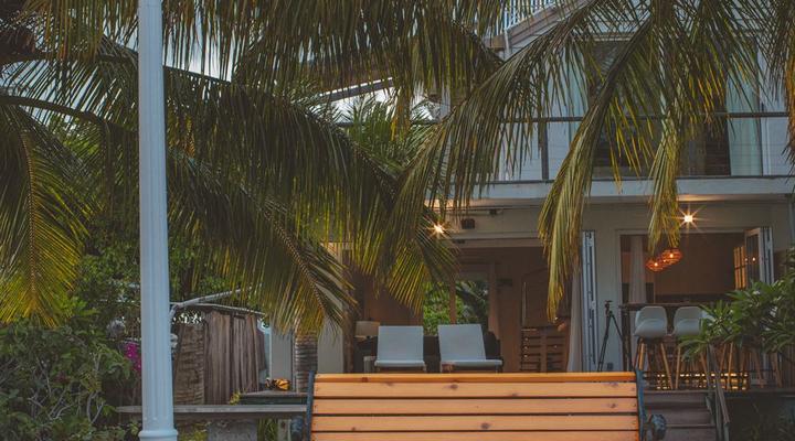 Sea Front Beach House with Rental Car Included