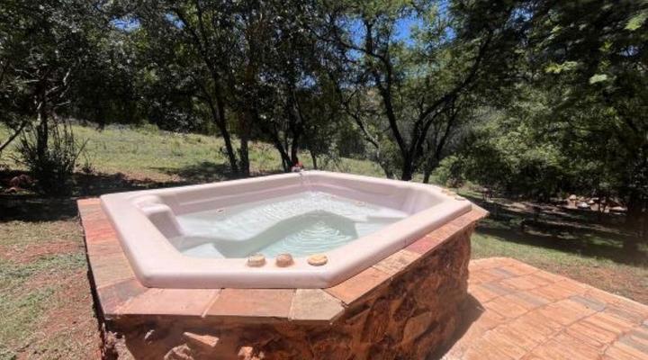 Red Cliff Lodge – Off-Grid Self Catering Eco Retreat