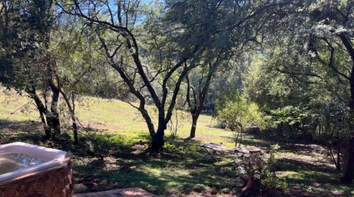 Red Cliff Lodge – Off-Grid Self Catering Eco Retreat