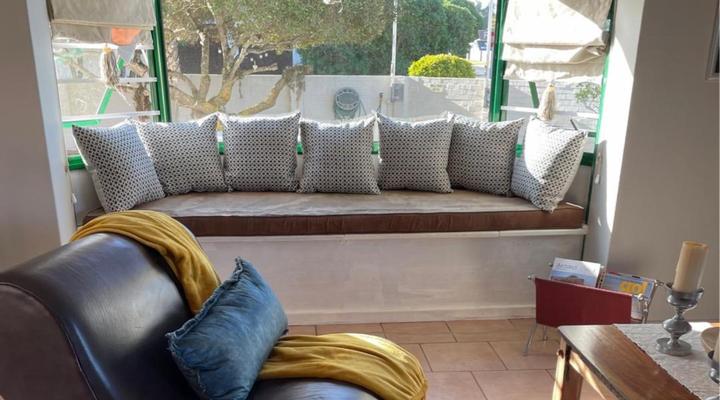 Sandra's Guest House