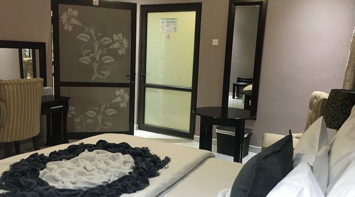 Lalla Villa Guest Lodge