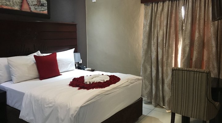 Lalla Villa Guest Lodge