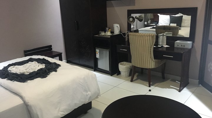 Lalla Villa Guest Lodge
