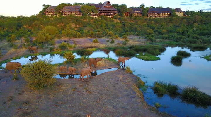 Victoria Falls Safari Lodge