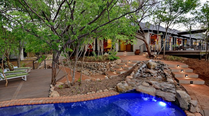 Victoria Falls Safari Lodge