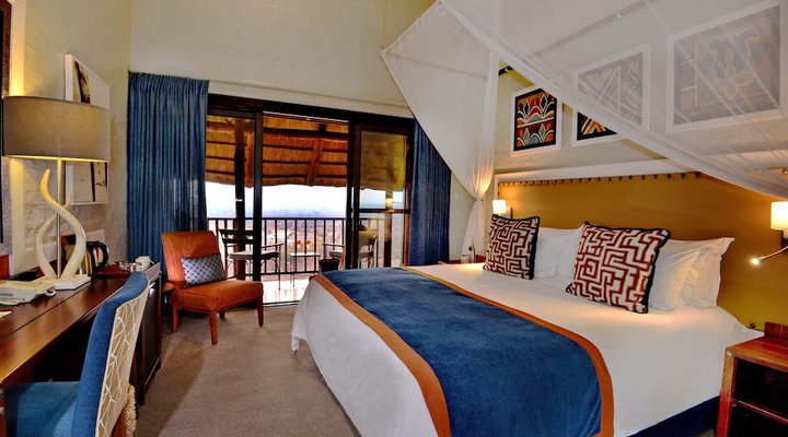 Victoria Falls Safari Lodge