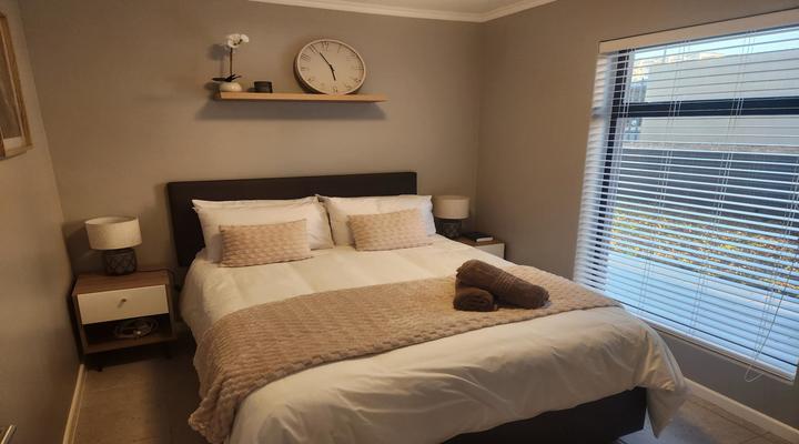 Millennial Arch @ 9 (4 Sleeper)