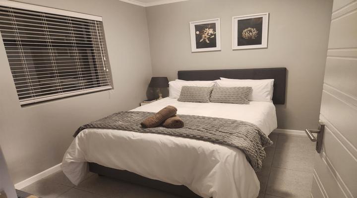 Millennial Arch @ 9 (4 Sleeper)