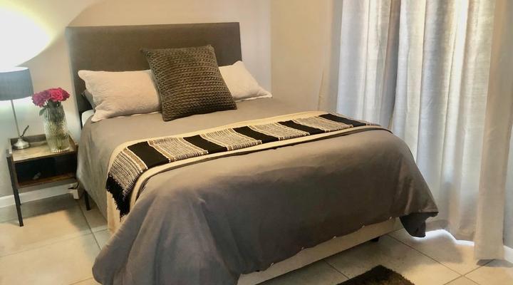 Millennial Arch @ 27 (4 Sleeper)