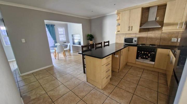 22 on Jade - Villa Diamante 4 sleeper