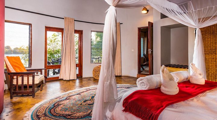 Mukambi Safari Lodge