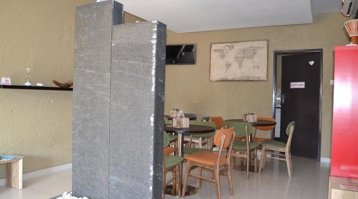 La Signature Guest House