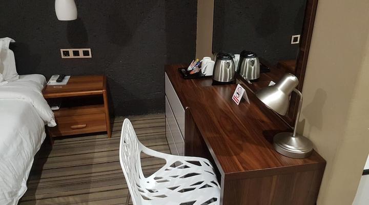 La Signature Guest House