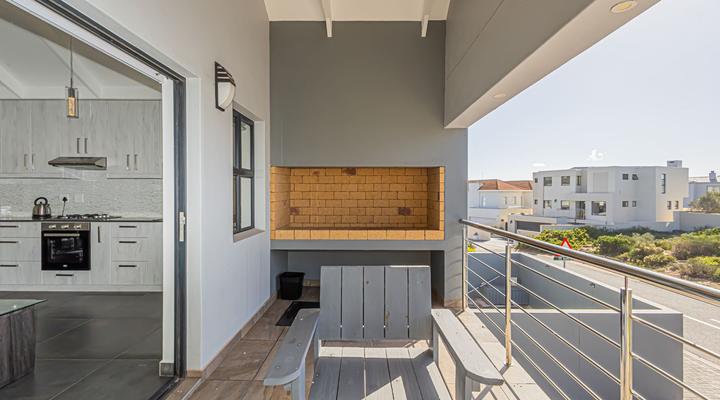 Dalton's, Langebaan, 10-sleeper