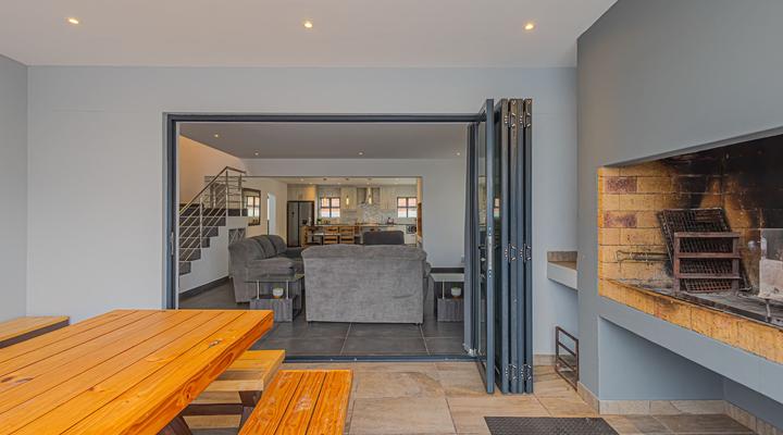 Dalton's, Langebaan, 10-sleeper