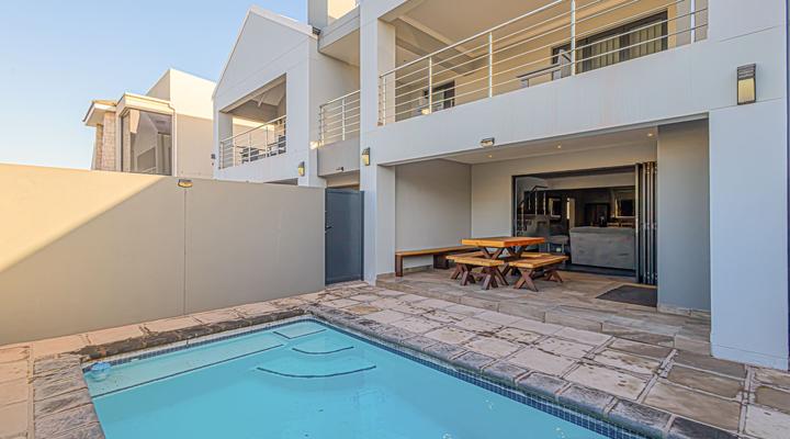 Dalton's, Langebaan, 10-sleeper