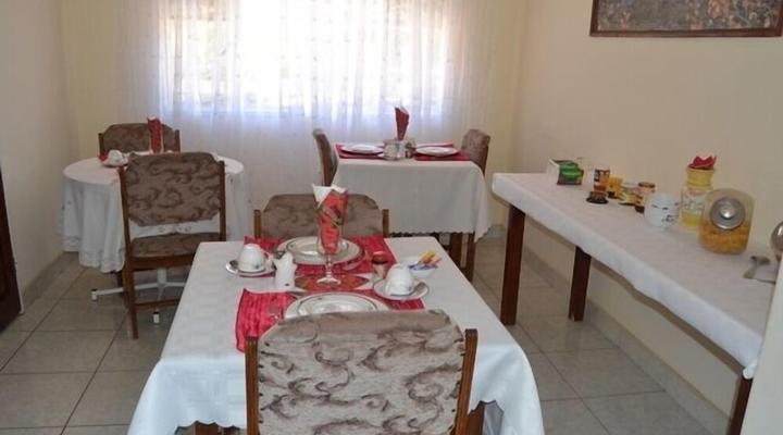 Ebuhleni Guest Lodge