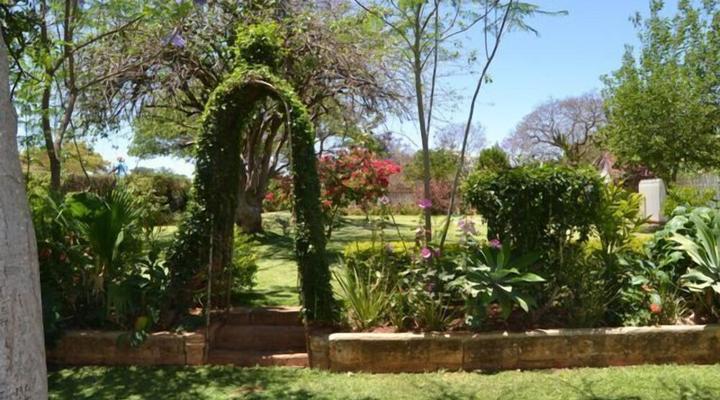 Ebuhleni Guest Lodge