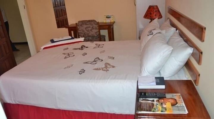 Ebuhleni Guest Lodge