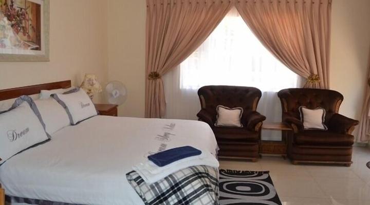 Ebuhleni Guest Lodge