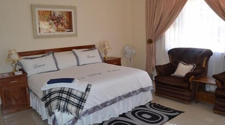 Ebuhleni Guest Lodge