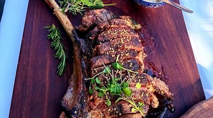 44 on Ennis - Guest Lodge