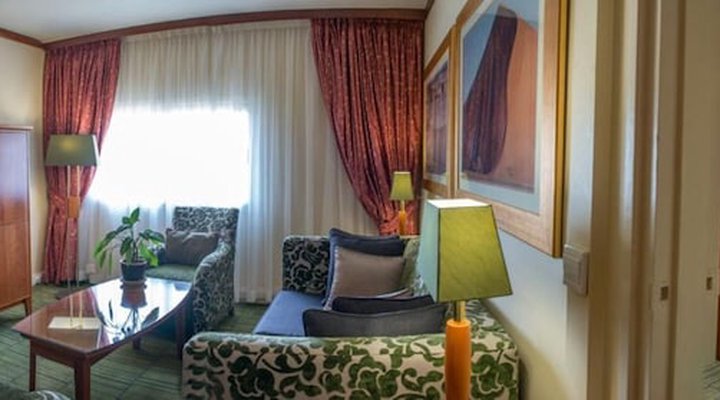 Peermont Metcourt Inn at The Grand Palm Resort