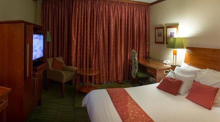 Peermont Metcourt Inn at The Grand Palm Resort