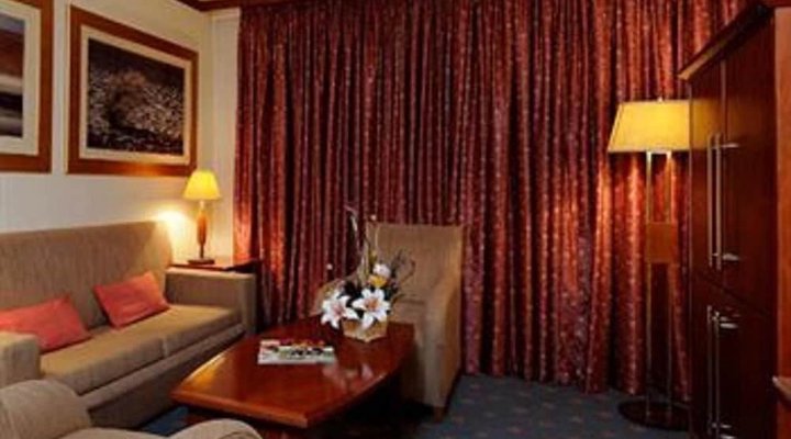 Peermont Metcourt Inn at The Grand Palm Resort