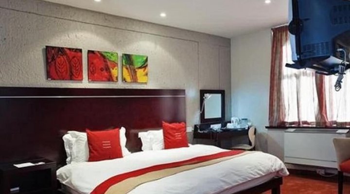 Peermont Metcourt Inn at The Grand Palm Resort