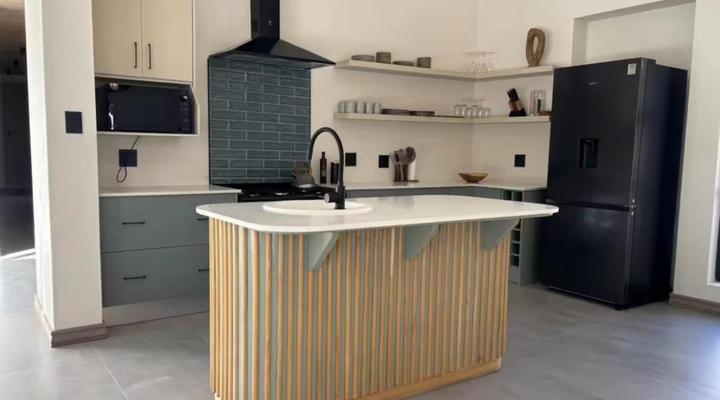 Wabi Sabie River House