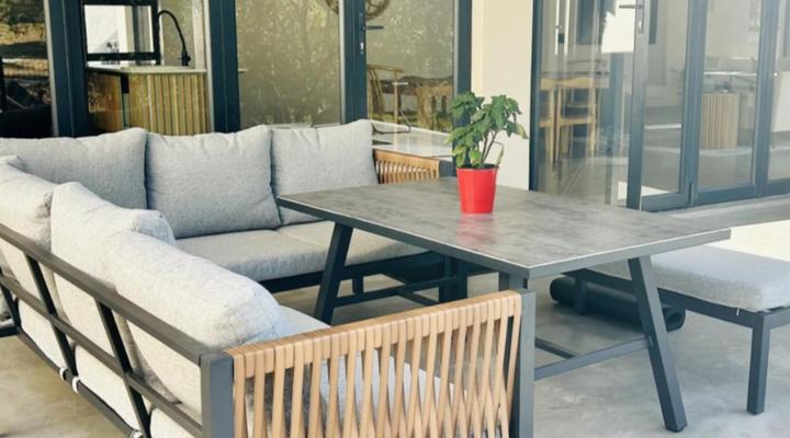 Wabi Sabie River House