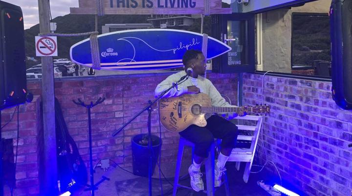  Pili Pili Beach Cabanas