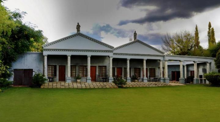 Ancient Emperor Guest Estate