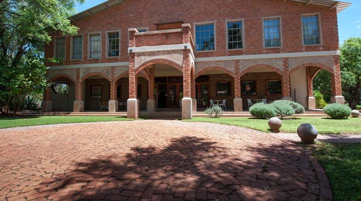 Tsumeb Theater Guesthouse