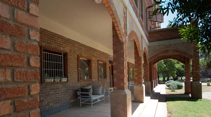 Tsumeb Theater Guesthouse