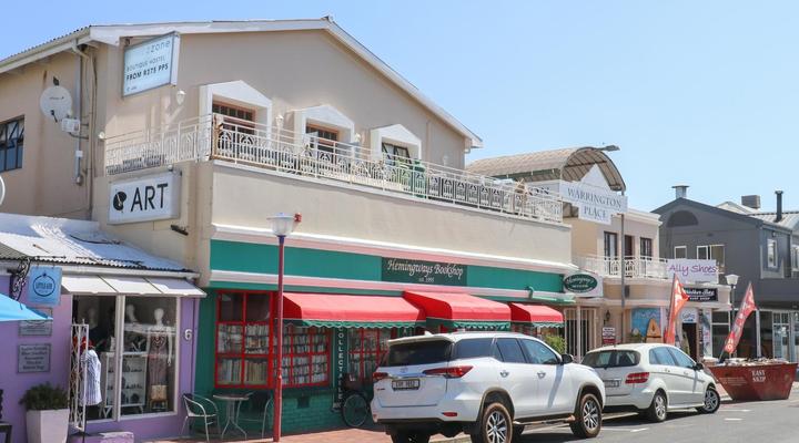 Zzzone Boutique Hostel