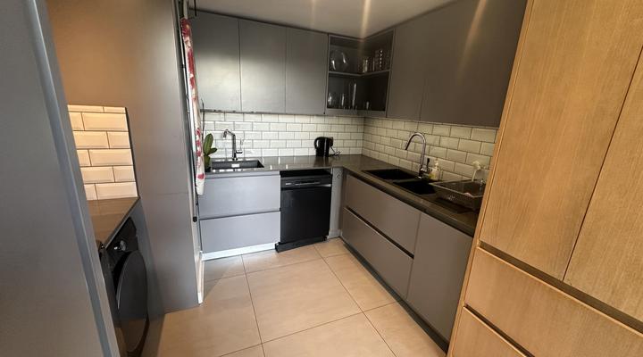 Sunset Links Golf Estate home, walk to beach