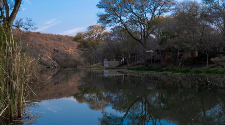 Zenzele River Lodge