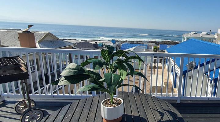 Point Village Guest House