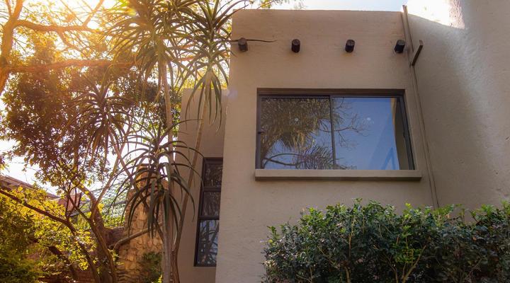 8 On Penny Guesthouse